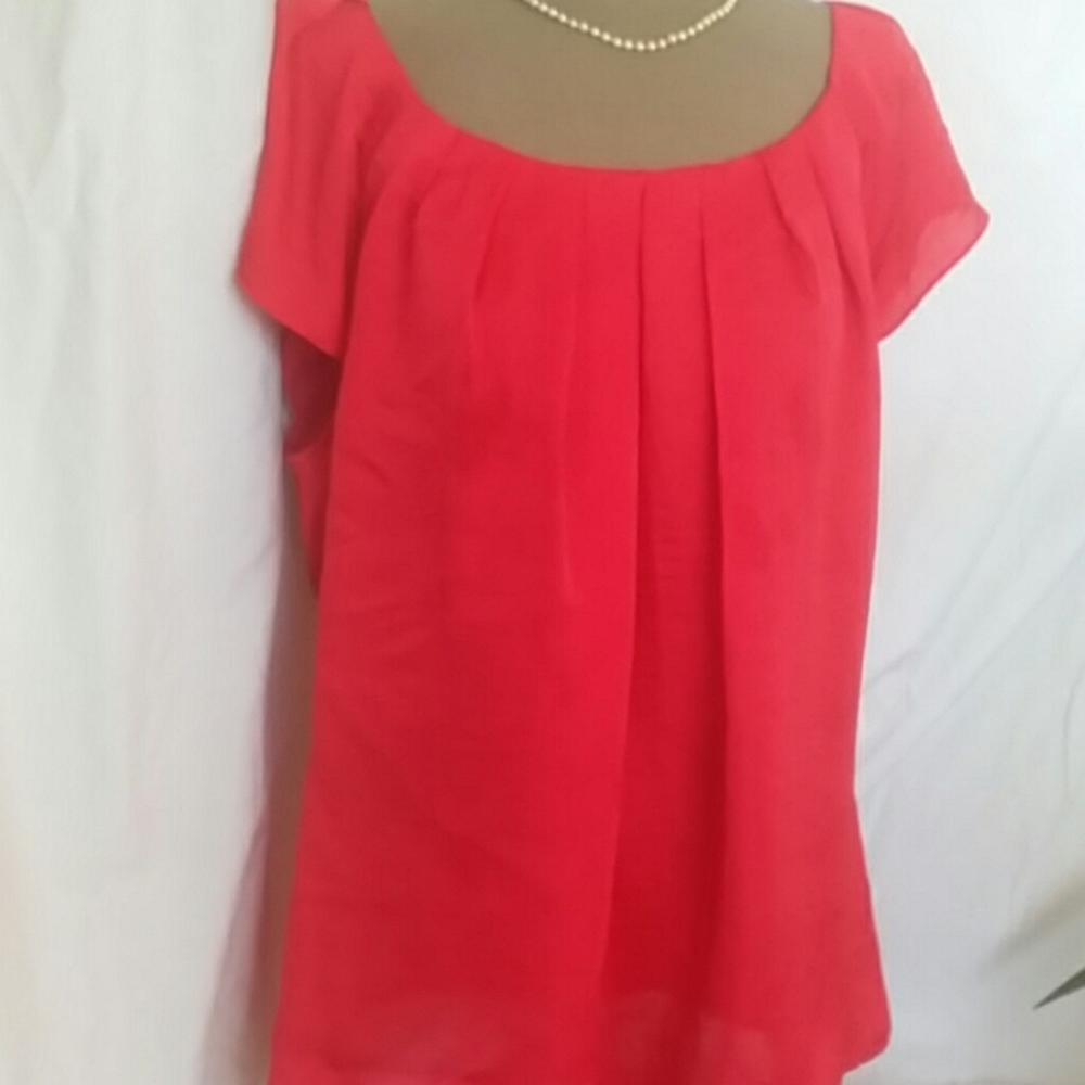 Blouse by Violet and Claire. - Picture 1 of 3